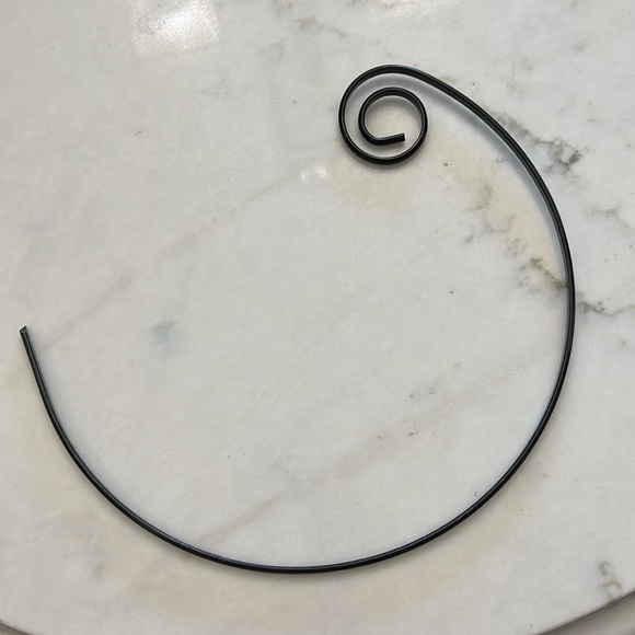 Set of 8 Nonstick Curly Skewers - Picture 2 of 3